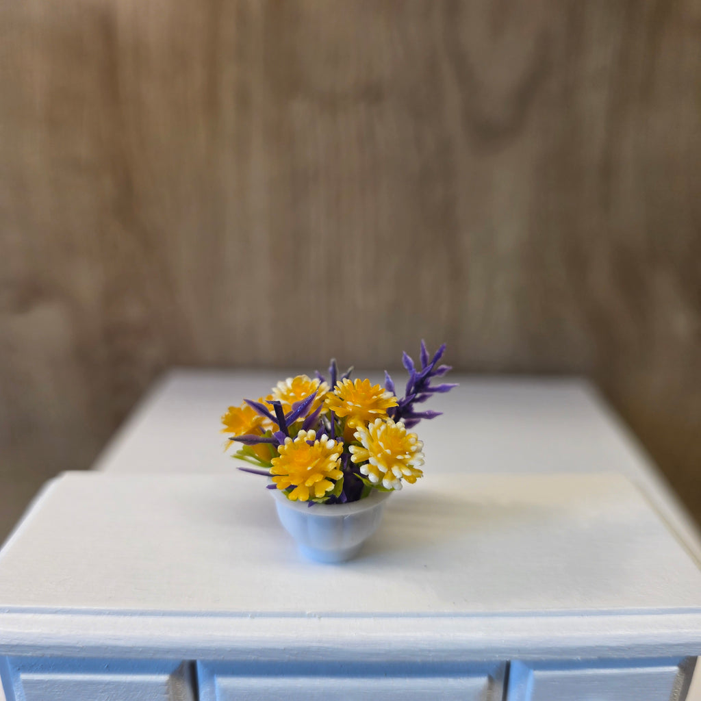 Blommor i vas